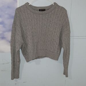 Gray Cable Knit Crew Neck Sweater